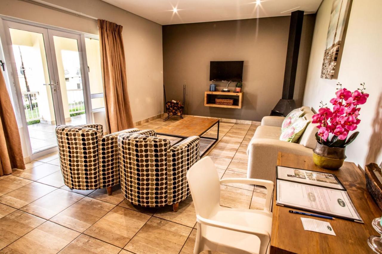 St Ives Midlands Lodge Lidgetton