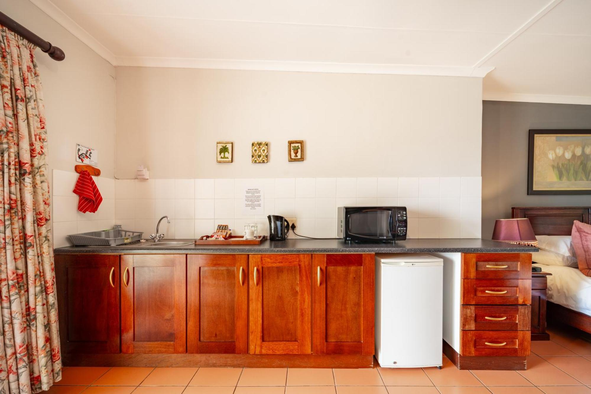 St Ives Midlands Lodge Lidgetton