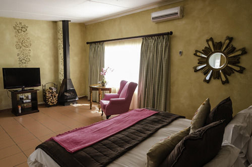 Lodge St Ives Midlands