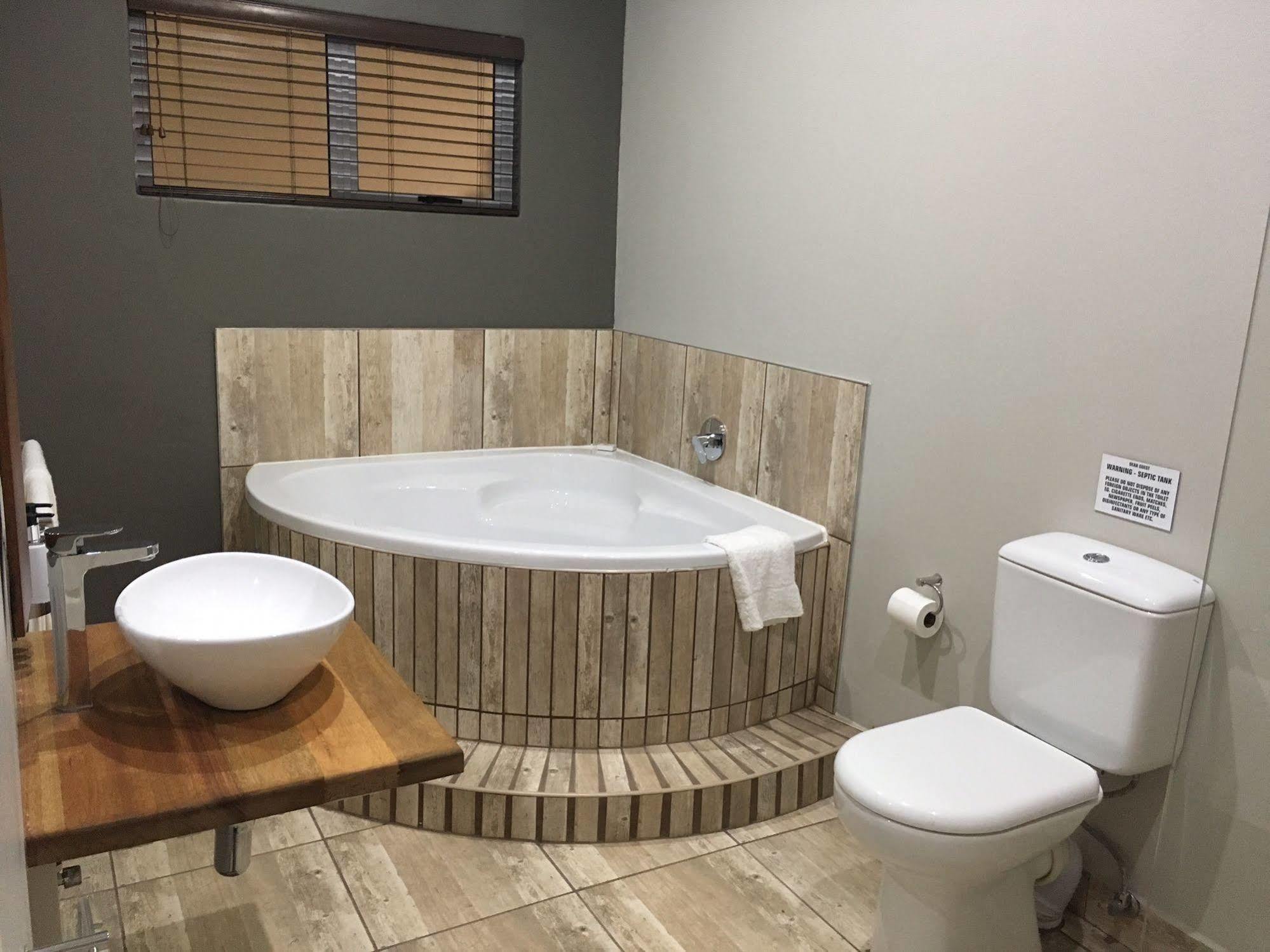 Lodge St Ives Midlands
