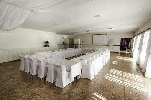Lodge St Ives Midlands *